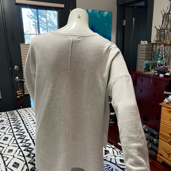 XL Dakini sweater - Picture 5 of 6